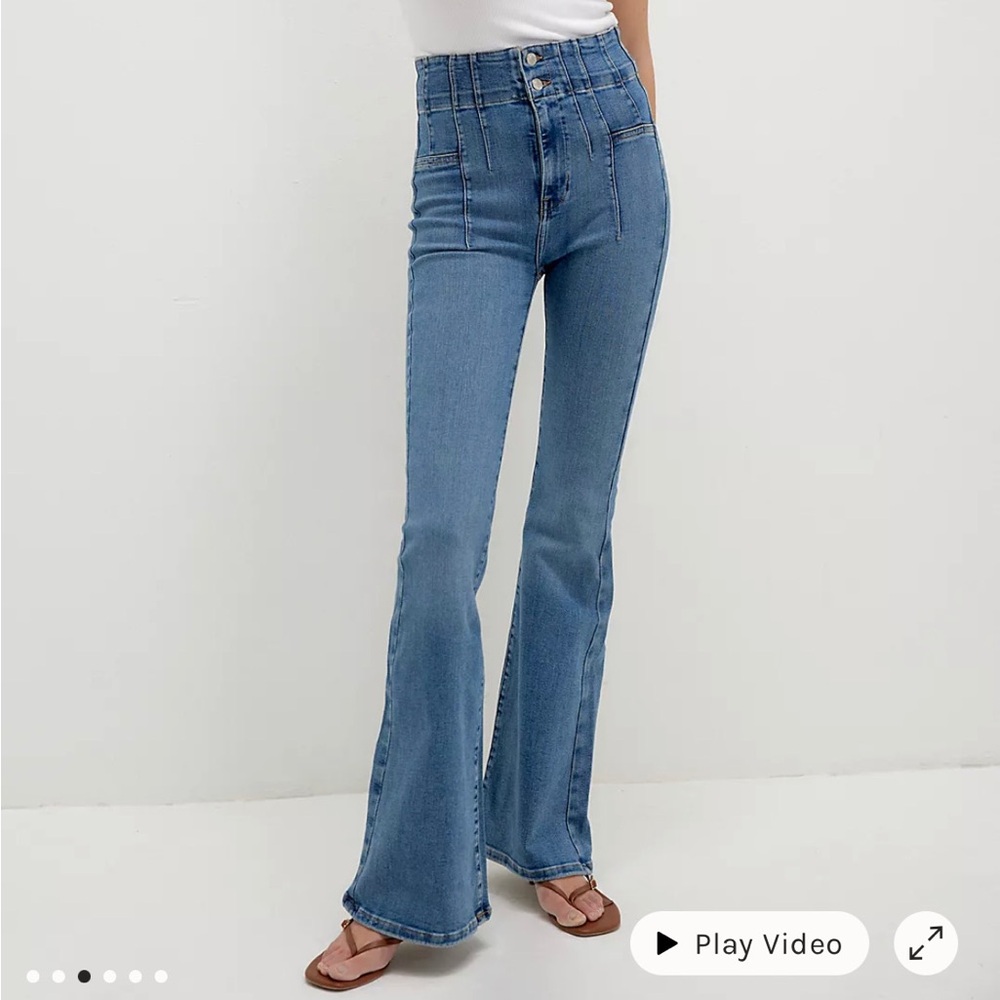 FP “Jayde Flare” High Waisted flare 26 Blue Jeans